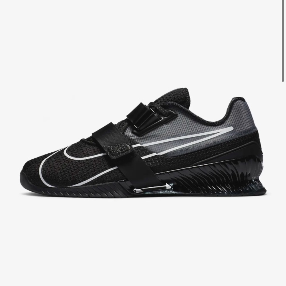 Nike Romaleos 4, size 10 (women).